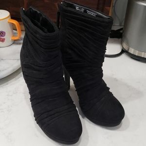 Velvet Feel High Ankle Heeled Boots With Amazing Ruched Look &  Zipper Back